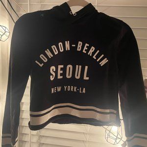 ⚡️London Berlin Seoul Hoodie Cropped Raw Hem; size XS⚡️